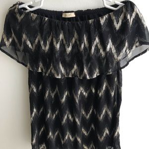 EUC - Everly Black & Gold Short Dress (M)